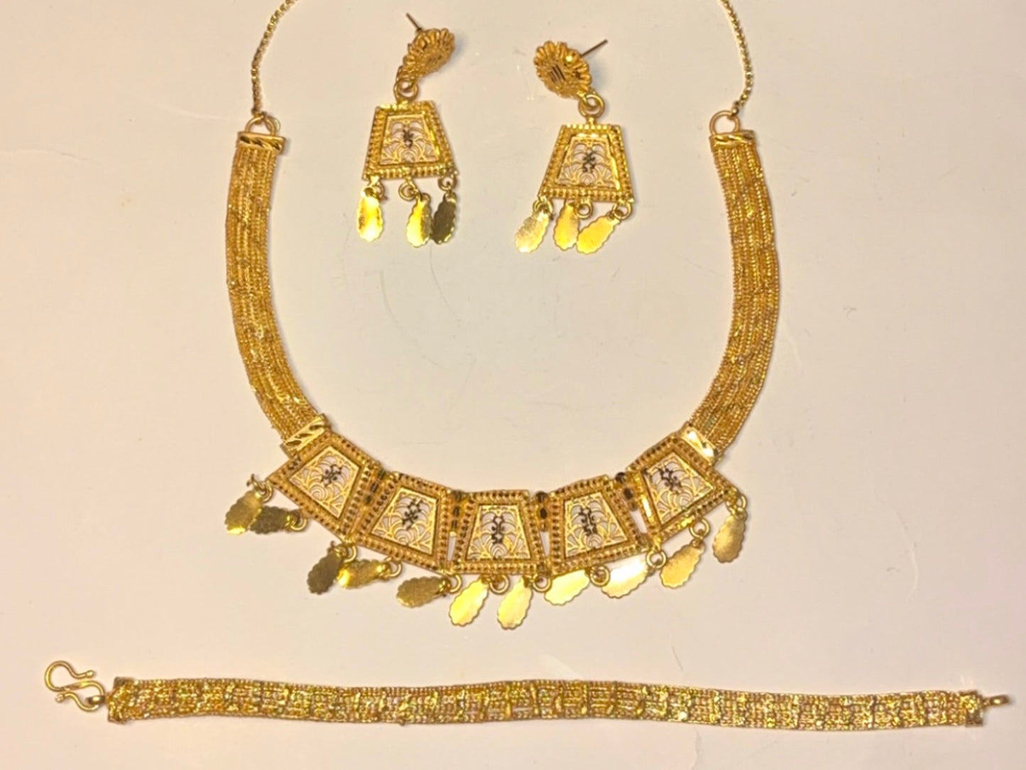 The Amani Gold Set