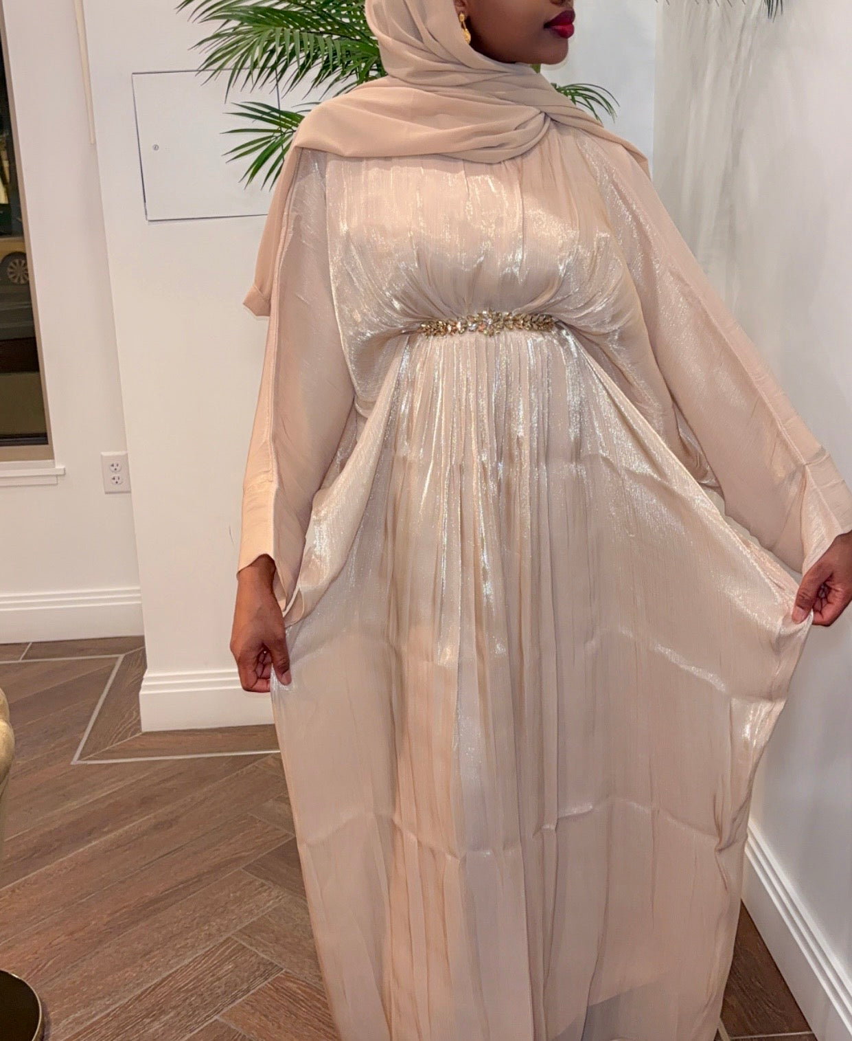 The Lumina Abaya