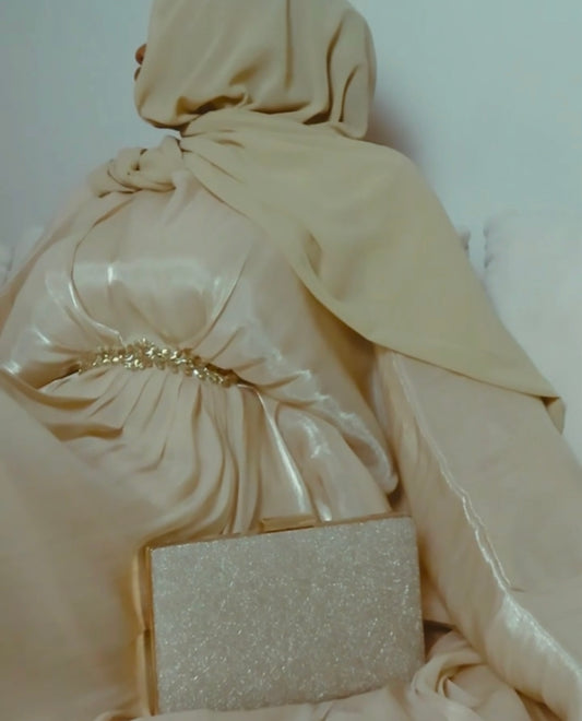 The Lumina Abaya
